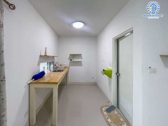 *****ทาวน์เฮ้าส์มือสองย่านนนทบุรี ม.พลีโน่ ปิ่นเกล้า-วงแหวน หลังมุม! บนเนื้อที่ 26.8 ตร.ว. ฟังก์ชัน 3 ห้องนอน 2 ห้องน้ำ 1 ที่จอดรถ แถมฟรี! 2 เครื่องปรับอากาศ บนทำเลเดินทางสะดวก เชื่อมต่อถนนหลายเส้นทาง เพียง 7 นาทีถึงจุดขึ้นทางด่วน "ศรีรัช"